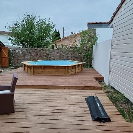 Avec Piscine L'abris Cotier *